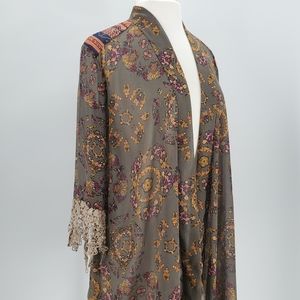 BKE Gimmick's Kimono Olive Green Floral Large